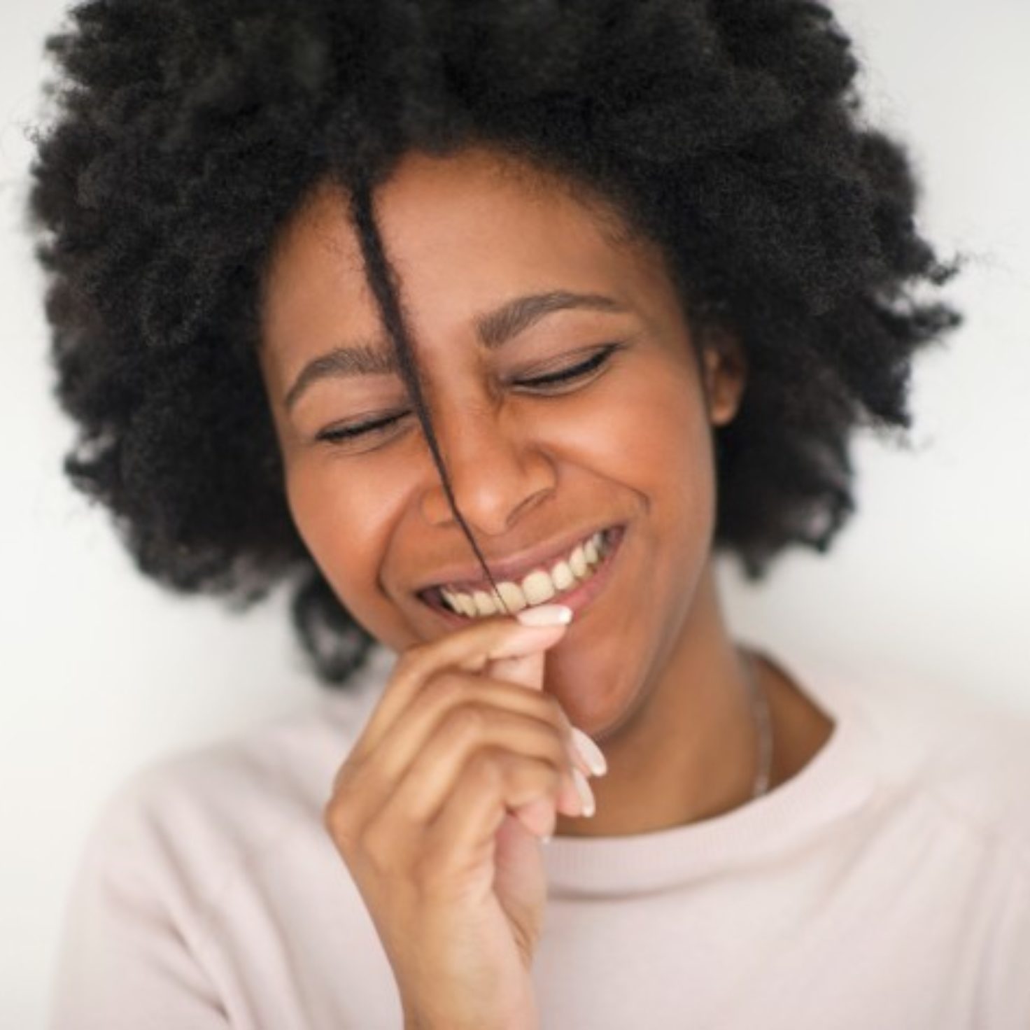 The Perfect Holiday Gifts For Your 4C Curl Friends