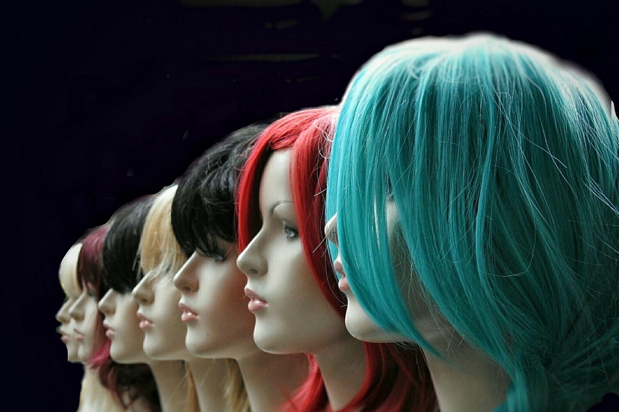 Video: Inside The Making of A Wig (The Real Way)