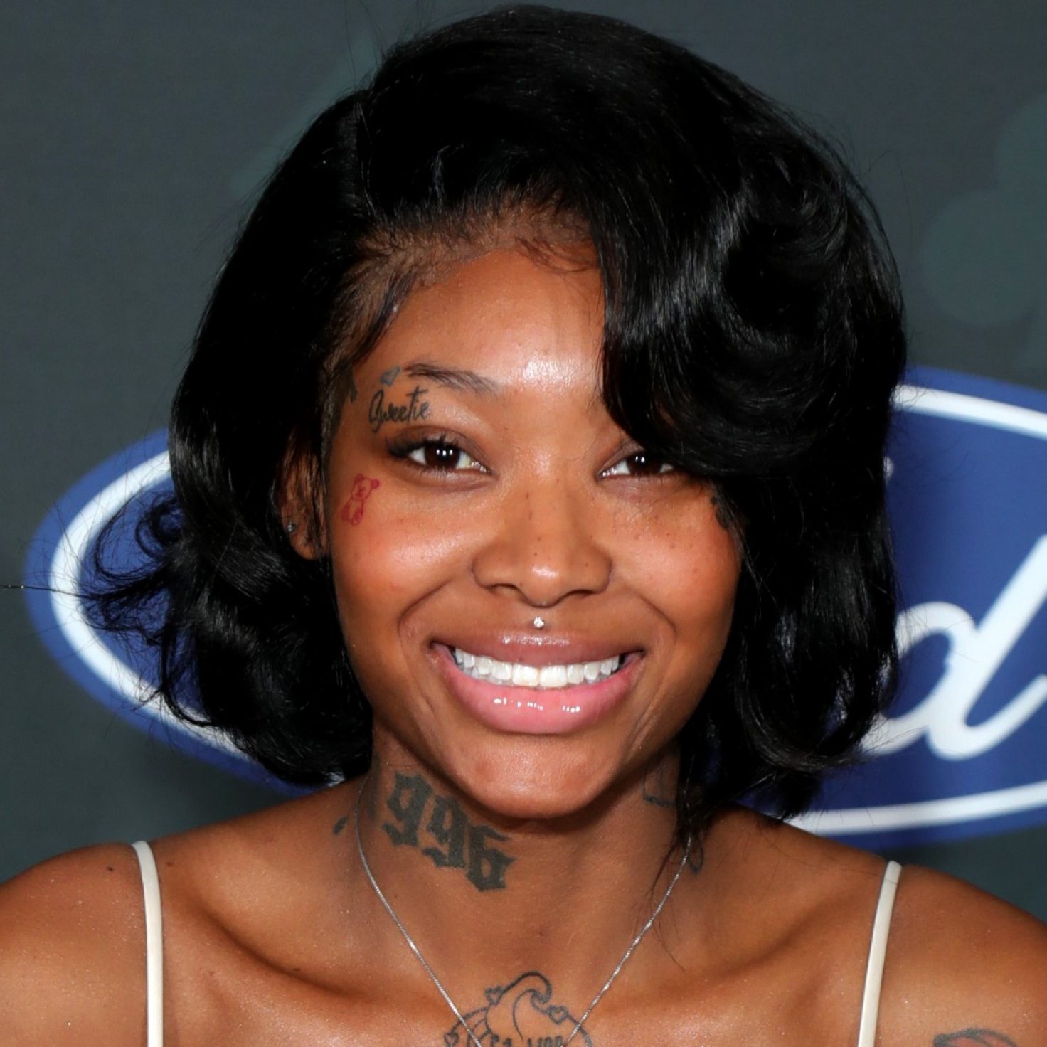 Summer Walker Is Not Here For A White Woman Critiquing Her Edges